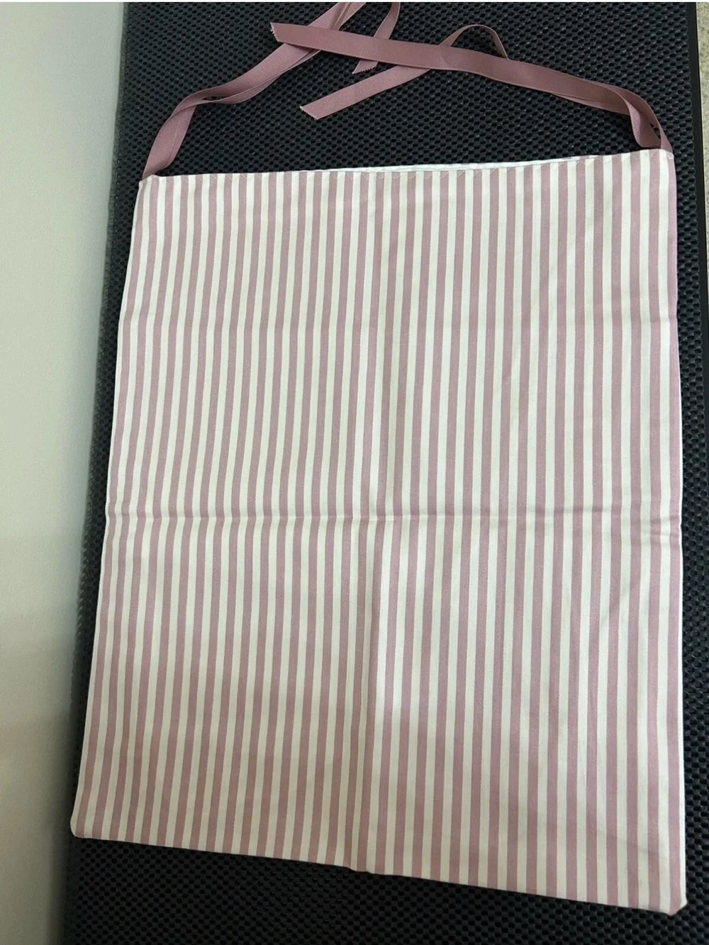 Striped Pink Closet Hanging Organizer Pocket